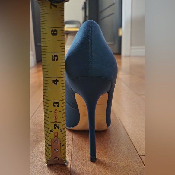 Satin Green Swarovski Heels - Zara - Picture 4 of 4